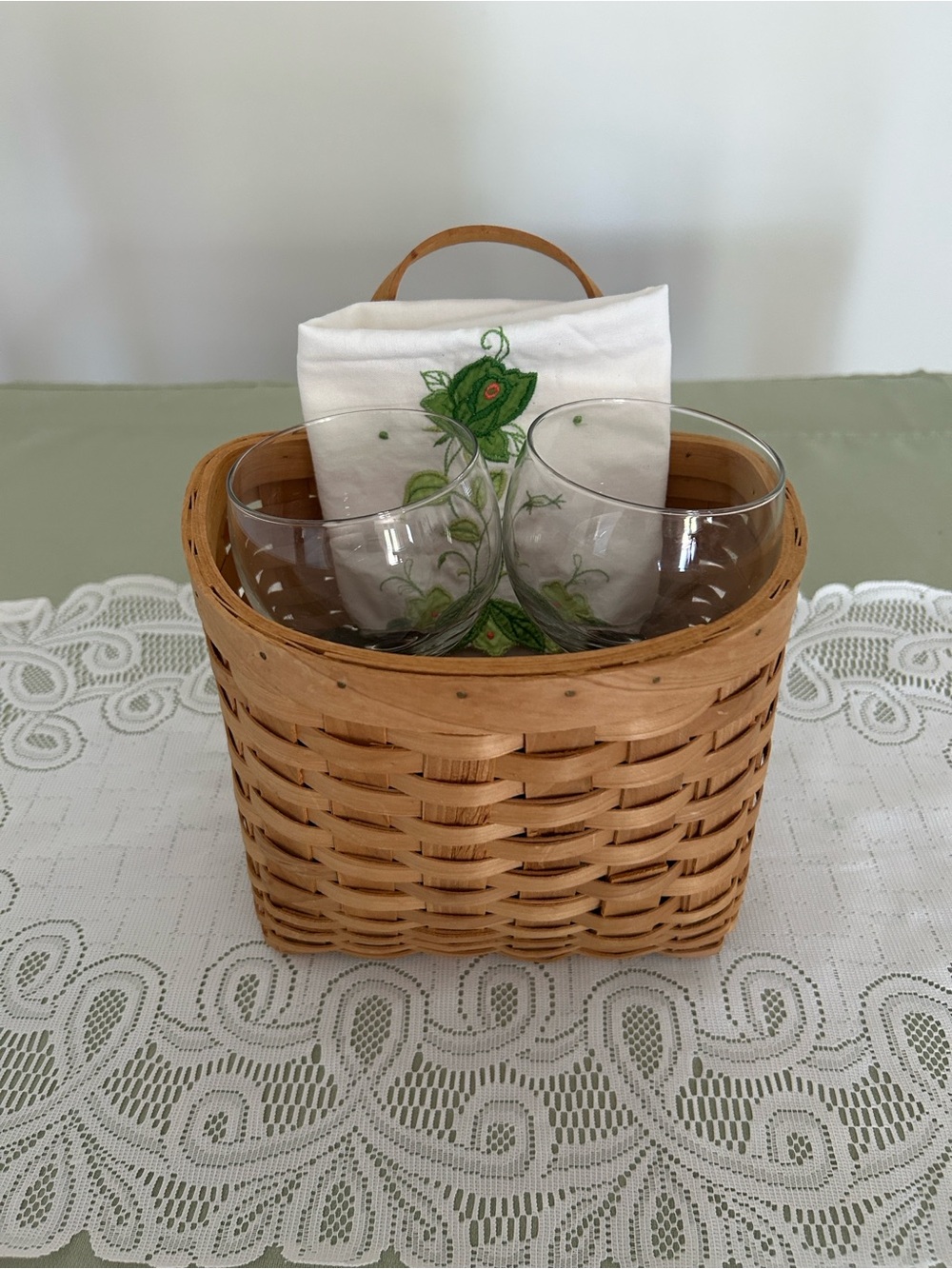 Vintage basket with 2 wine glasses and embroidered tea towel see description